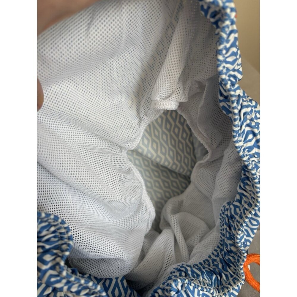 J. Crew 7" Swim Trunks Suit Diamond Print Blue White Mens Small Beach - Picture 8 of 9